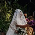 Viviane Araujo e Guilherme Militão receberam 300 convidados como Gretchen em casamento