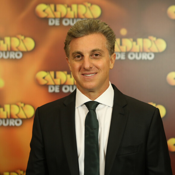 Luciano Huck vai comandar o 'Domingão' a partir deste domingo