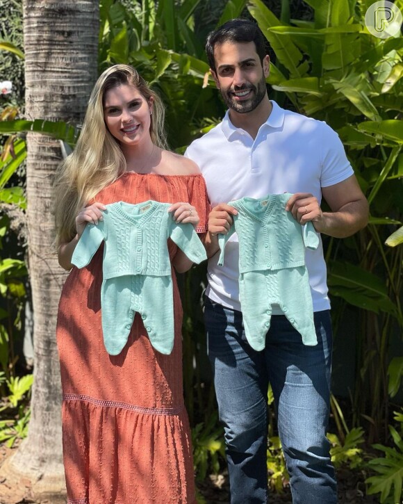 Grávida de gêmeos, Bárbara Evans e Gustavo Theodoro acreditam em chance de terem um casal de filhos