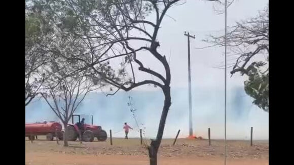 Biah Rodrigues relata desespero ao ver fumaça de incêndio em pasto