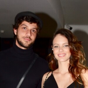 Chay Suede revelou que segundo filho com Laura Neiva vai se chamar José, durante participação no 'Caldeirão' neste sábado (11)