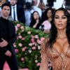 Look do MET Gala de Kim Kardashian de 2019 a impediu de sentar na mesa de jantar