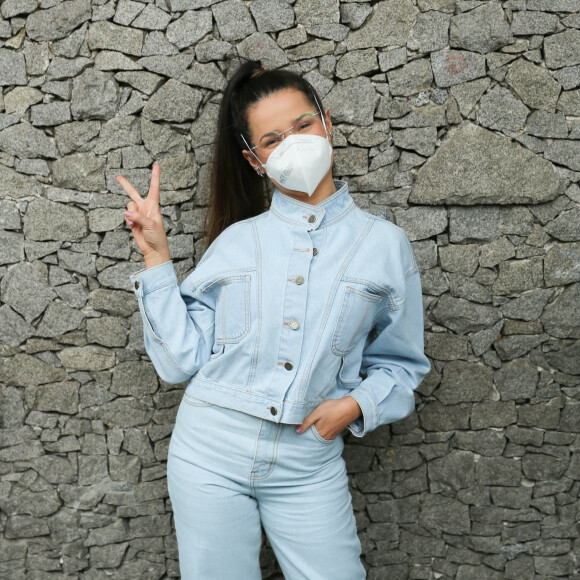 Juliette garantiu a Sandy que fez o teste da Covid-19 antes do programa