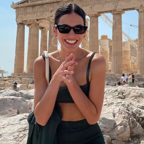 Bruna Marquezine é considerada uma das maiores fashionistas do Brasil 