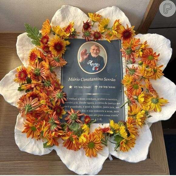 Virgínia Fonseca e os irmãos homenagearam o pai com flores