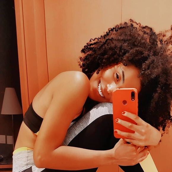 Paula Santos é uma das bailarinas do Faustão que saíram da Globo para a Band