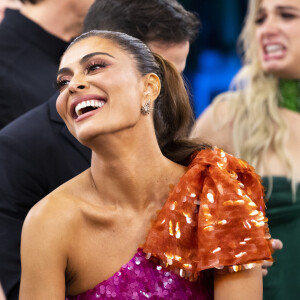 Juliana Paes criticou a extrema-direita, e também os 'delírios comunistas' da extrema-esquerda