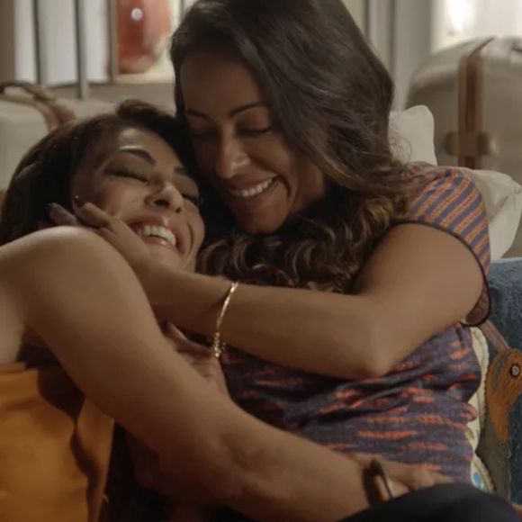Samantha Schmütz e Juliana Paes atuaram juntas na novela 'Totalmente Demais'