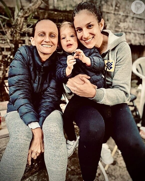 Fabi Alvim, atleta bicampeã olímpica de vôlei e Julia Silva estão juntas há 7 anos