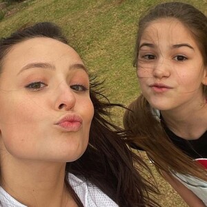 Larissa Manoela exaltou parceria com atriz mirim do elenco da novela 'Além da Ilusão': 'O tanto que essa pequenininha já se tornou especial pra mim'