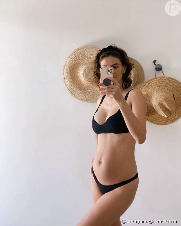 Mônica Benini mostrou o corpo pós-parto em foto postada no Instagram