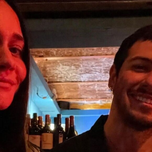 Alessandra Negrini posa com filho, Antônio, em viagem ao México, em 16 de outubro de 2021