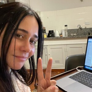 Alessandra Negrini surpreende a web por juventude aos 51 anos