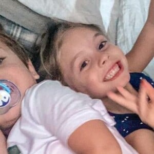 Mariana Bridi tranquiliza fãs sobre problema no coração do filho, Valentim, de 3 anos: 'É um sopro inocente'