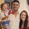 Rafael Cardoso e Mariana Bridi descobriram condição no coração do filho mais novo, Valentim, de 3 anos, mas tranquilizaram fãs: 'Está bem, graças a Deus'