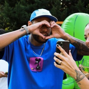 Neymar fez uma declaração carinhosa para Carol Dantas no dia do aniversário da influencer