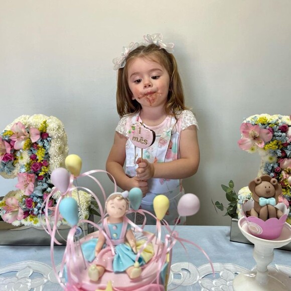 Thaeme também é mãe de Liz, de 2 anos