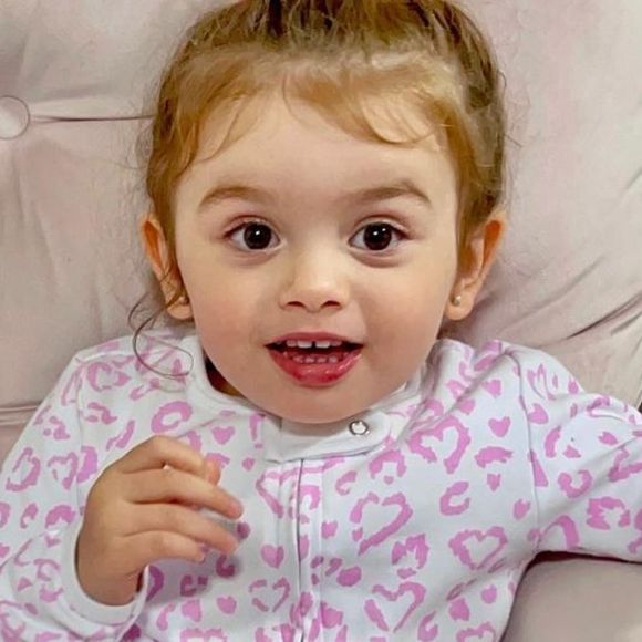 Thaeme é mãe de Liz e Ivy