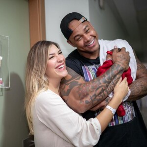 Filha de Lorena Improta e Léo Santana nasceu no dia 26 de setembro de 2021