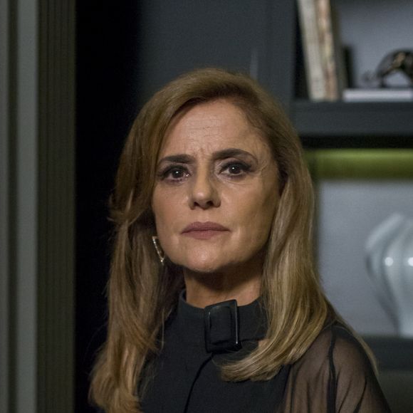 Antes de 'Um Lugar ao Sol', Marieta Severo também deu vida a Sophia, vilã de 'O Outro Lado do Paraíso'