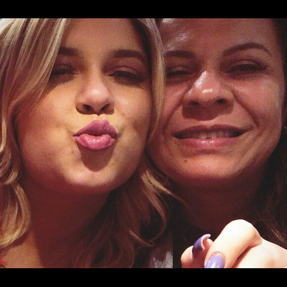 Mãe de Marília Mendonça, Ruth fez aniversário de 53 anos 1 dia antes da morte da cantora em acidente