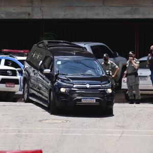 Velório de Marília Mendonça acontece em ginásio de Goiânia até às 16h