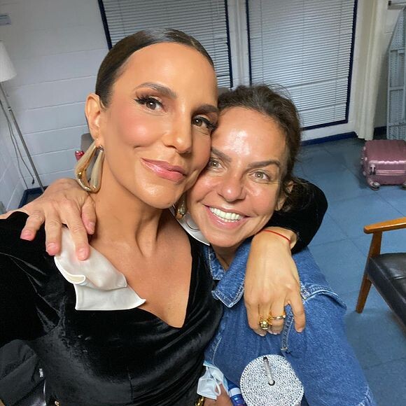 Ivete Sangalo não falou sobre a viagem nas redes sociais, enquanto Cynthia, que é sua produtora, filmou poucas coisas nos stories, sem nunca marcar o local que as duas estão