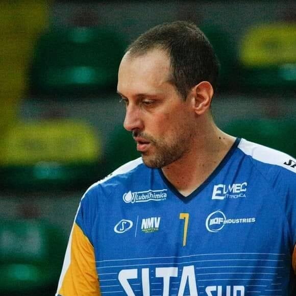 Jogador de vôlei italiano, Roberto Cazzaniga foi enganado por uma quadrilha virtual