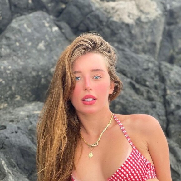 Duda Reis brincou sobre foto de biquíni: 'Mini elfa'