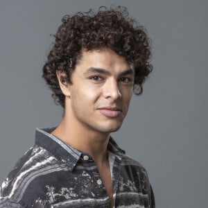 Novela 'Quanto Mais Vida, Melhor': Tigrão (Matheus Abreu) provoca aumento da rivalidade entre Tina (Agnes Brichta) e Soraia (Camila Rocha)