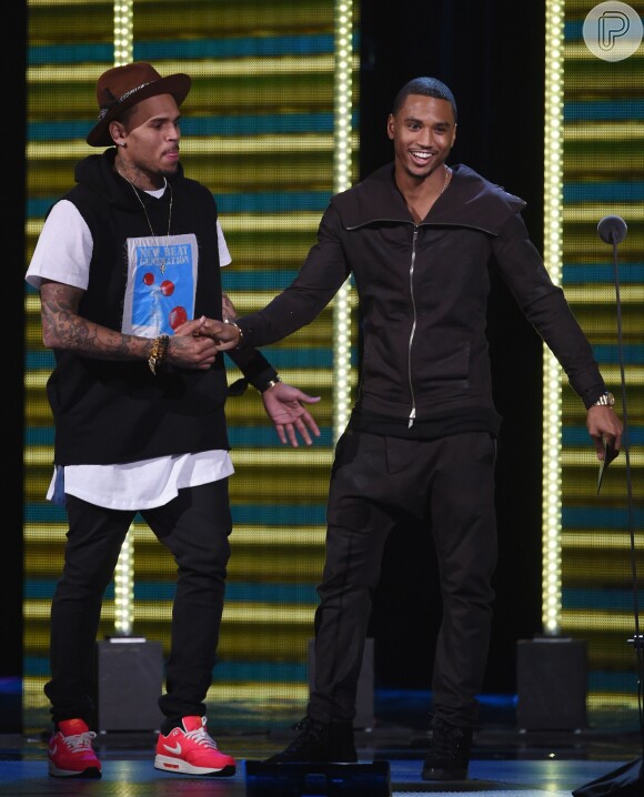 Chris Brown e Trey Songz dividem palco no Soul Train Awards