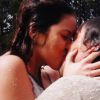 Os personagens Laura (Nathalia Dill) e Caíque (Sergio Guizé) trocam o primeiro beijo e se entregam a paixão em capítulo que vai nesta segunda-feira, 1 de dezembro de 2014