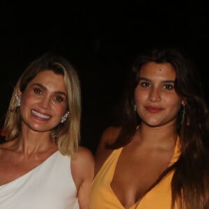 Luciano Huck e Angélica também foram prestigiados por Flávia Alessandra e Giulia Costa