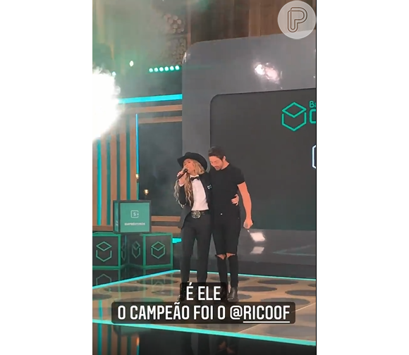 Adriane Galisteu contou no Instagram que dinheiro de Rico, pelo prêmio de 'A Fazenda 13', já está rendendo no banco patrocinador do reality