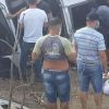 Acidente com equipe de Gusttavo Lima: a van que transportava os profissionais bateu contra um Fiat Uno e capotou