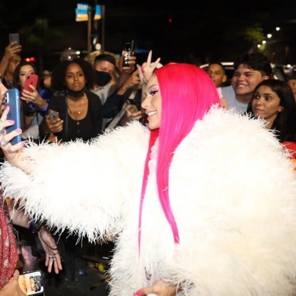 Virgínia deu uma festa badalada na noite de ontem (21), em São Paulo