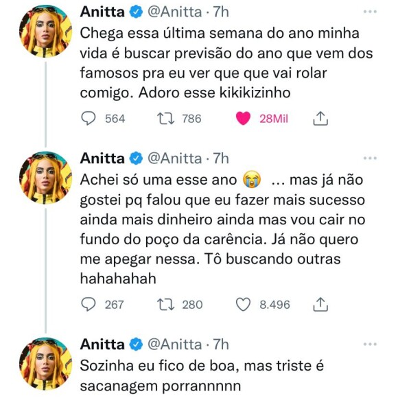 Anitta contou que viu uma previsão para sua vida profissional e amorosa