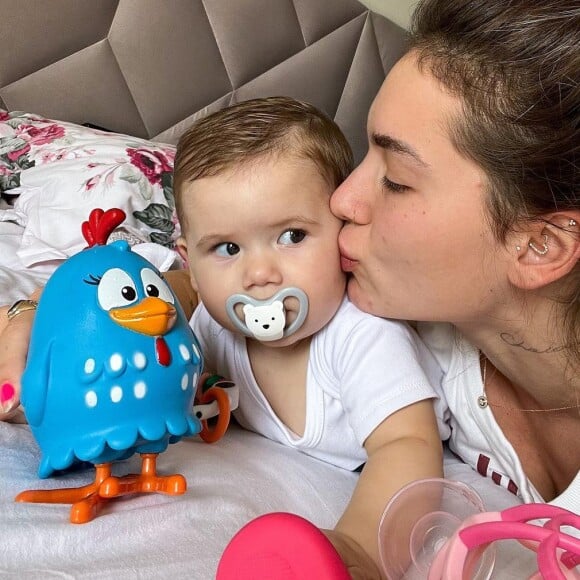 Virginia Fonseca publicou foto com Maria Alice para celebrar os sete meses da pequena