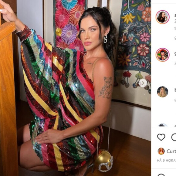 Gusttavo Lima reagiu com emojis apaixonados na foto de Andressa Suita