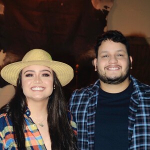 Dupla de Maurílio, Luiza cancelou shows após a morte do cantor