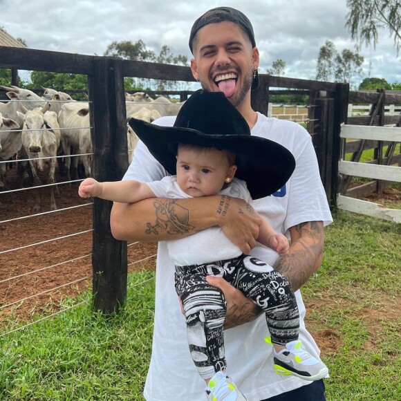 Zé Felipe cancelou os shows que faria na virada do ano