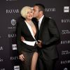 Atualmente, Lady Gaga namora o ator Taylor Kinney, com quem trocou alianças numa 'cerimônia de compromisso'