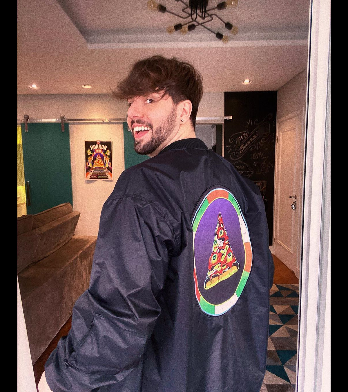 Foto: T3ddy já está confinado para o 'BBB22', que estreia no próximo dia 17  - Purepeople