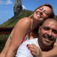 Paolla Oliveira e Diogo Nogueira posaram para muitas fotos românticas no arquipélago