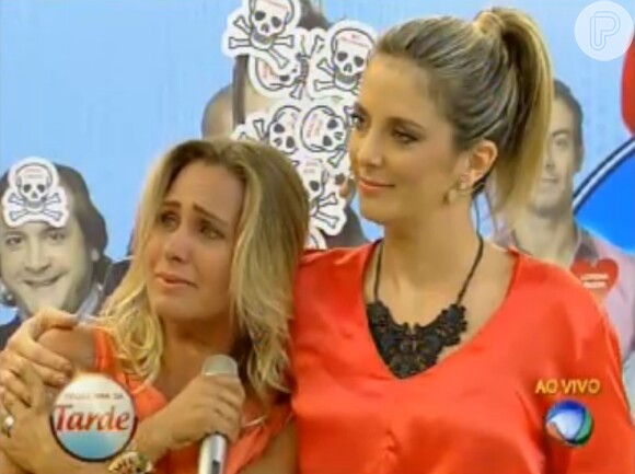 Andréia Sorvetão se emocionou ao falar do marido e das filhas e chorou ao lado de Ticiane Pinheiro