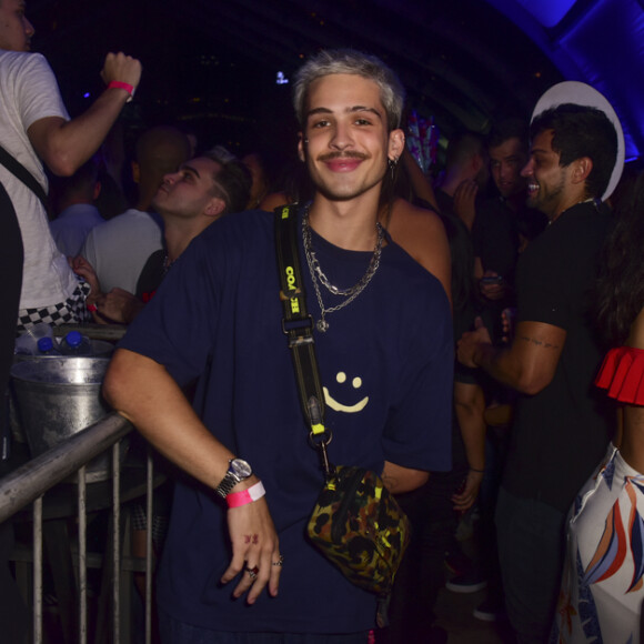 João Guilherme curtiu o show de Luan Santana na Arena Estaiada no bairro do Morumbi, Zona Sul de São Paulo