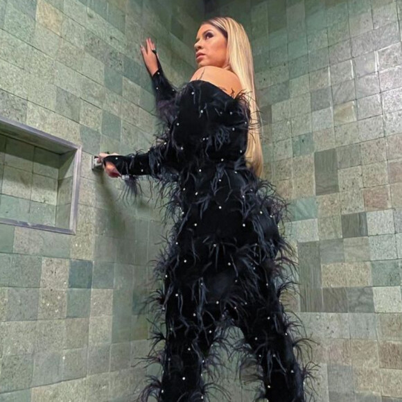 Gravadora de Marília Mendonça esclarece: 'Pedidos de autorizações são avaliados e autorizados em comum acordo com o escritório de cada artista'