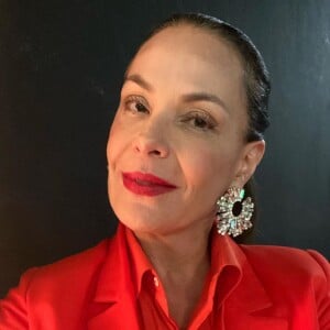 Carolina Ferraz: 'Estou me reinventando, iniciando um negócio e fazendo várias outras coisas diferentes... Acha que eu vou estar parada aos 60, 70 anos? Eu não!'