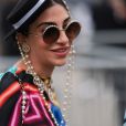 Pearlcore é trend para 2022! Paris Fashion Week reforça destaque para pérolas em roupas e acessórios