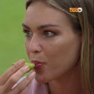 'BBB 22': alimentação de Bárbara Heck chama atenção nas redes sociais